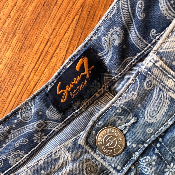 Seven7 paisley jeans - Picture 7 of 9